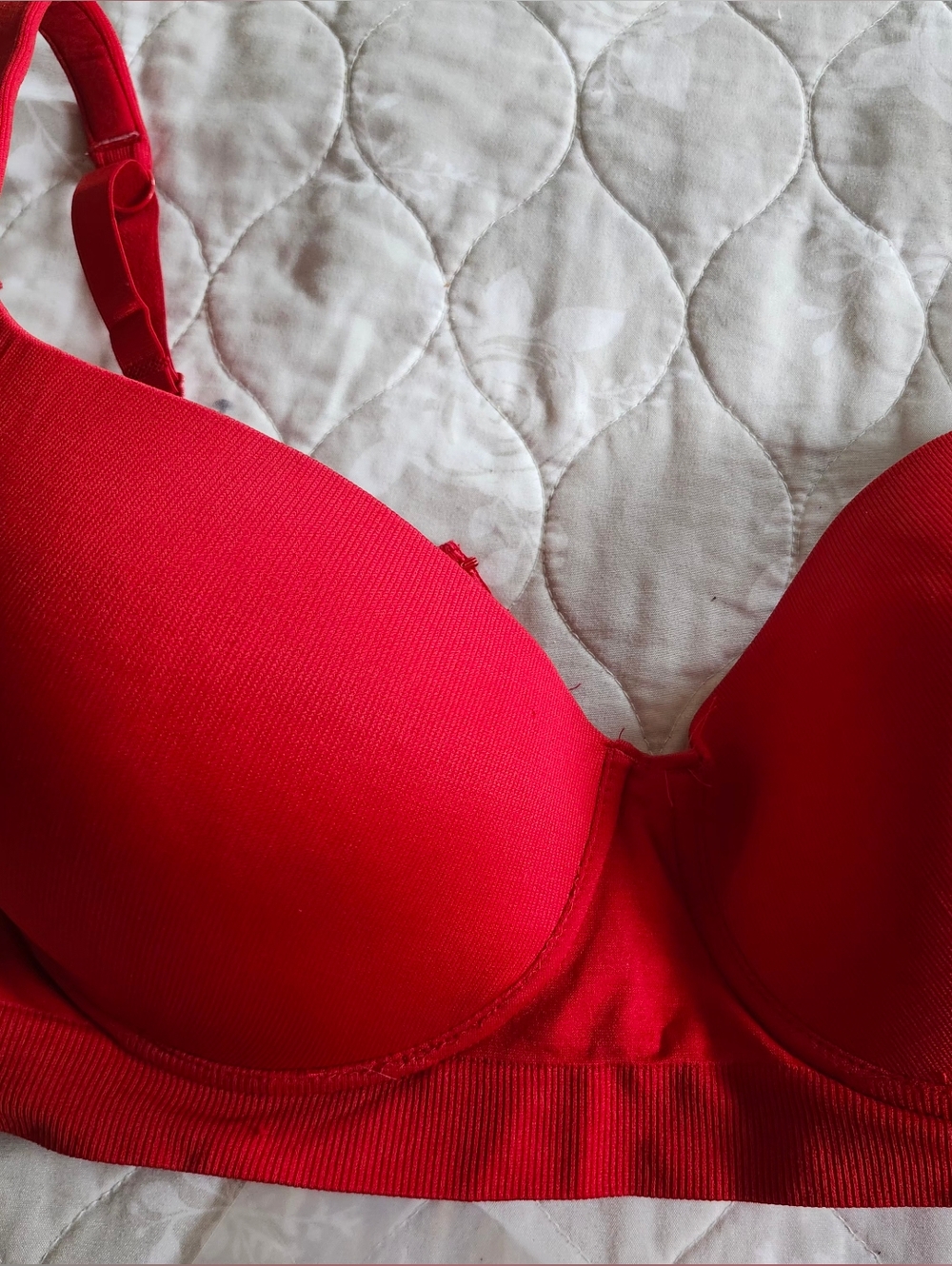 Nautica Intimates Size 40D Underwire Bra.